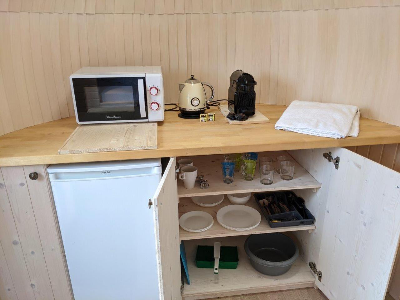 Camping Houtum 卡斯特尔莱 客房 照片